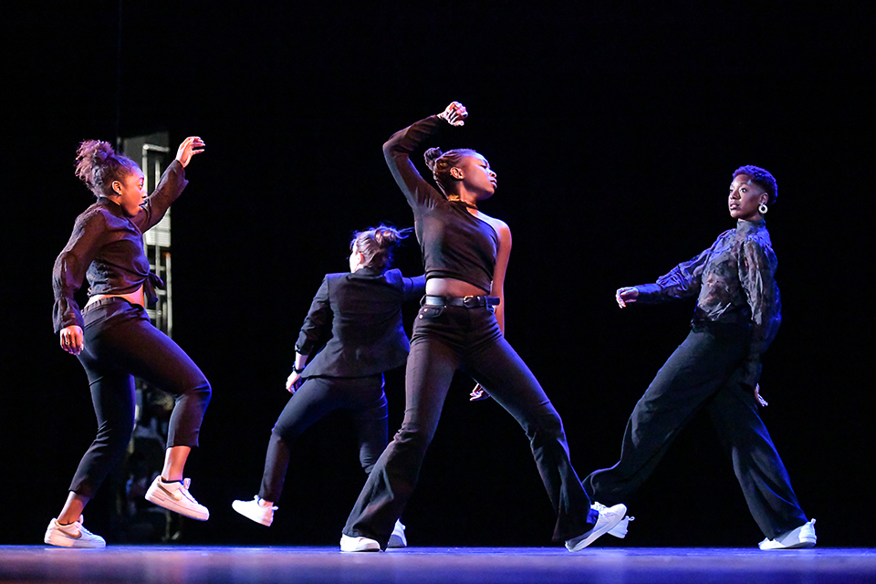 U_DANCE_SCHOOL_736