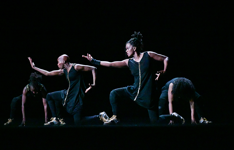 U_DANCE_SCHOOL_832