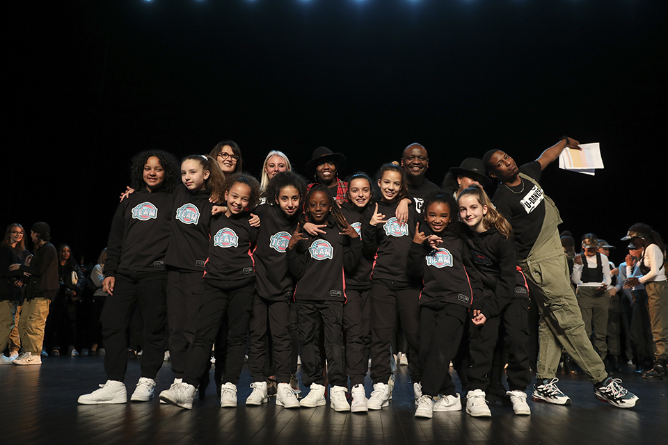 U_DANCE_SCHOOL_910