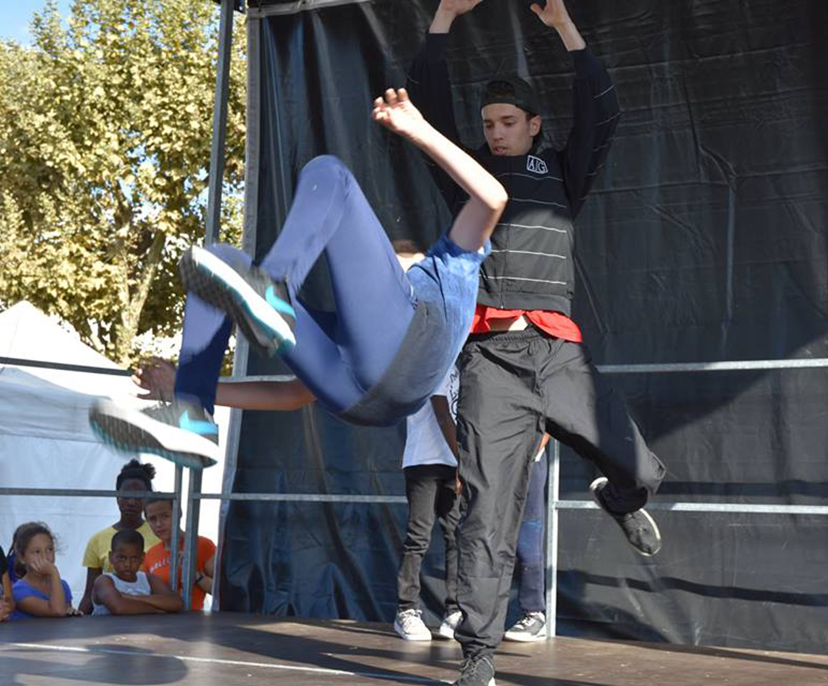 u_dance_school-41940922_465772017244682_655498333917282304_n_20190204_1502712769