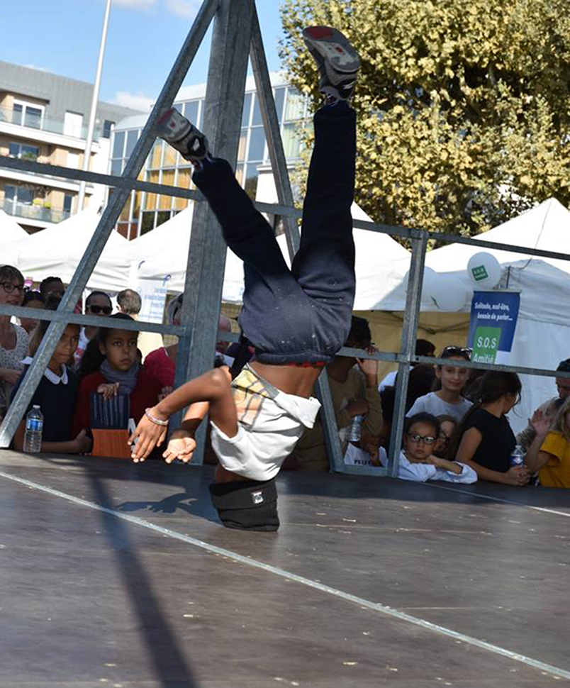 u_dance_school-42058443_465772167244667_791467205983207424_n_20190204_1113221130
