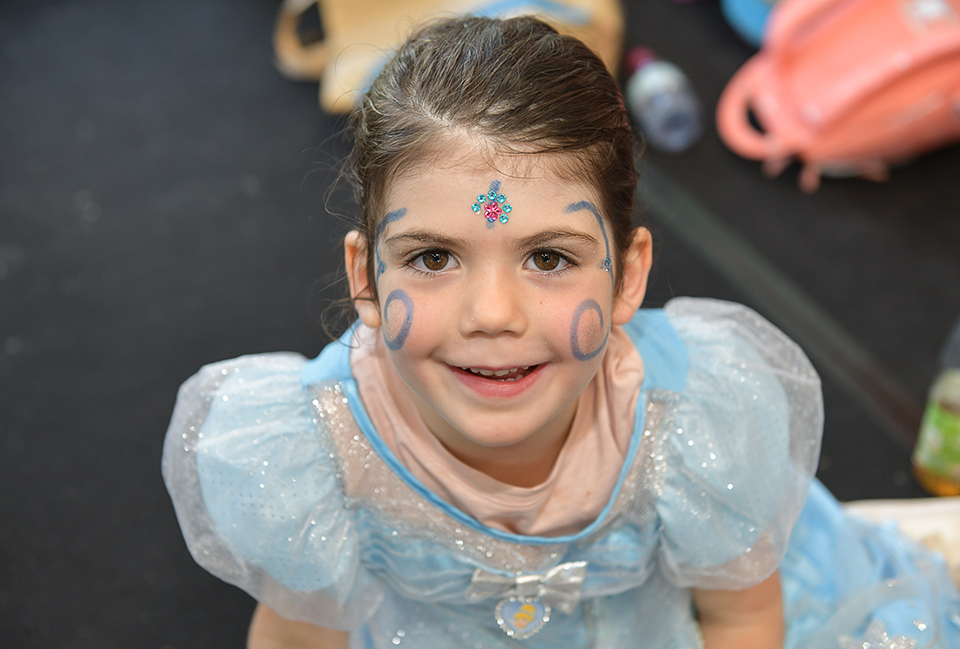 U_DANCE_SCHOOL_LOGES (9)
