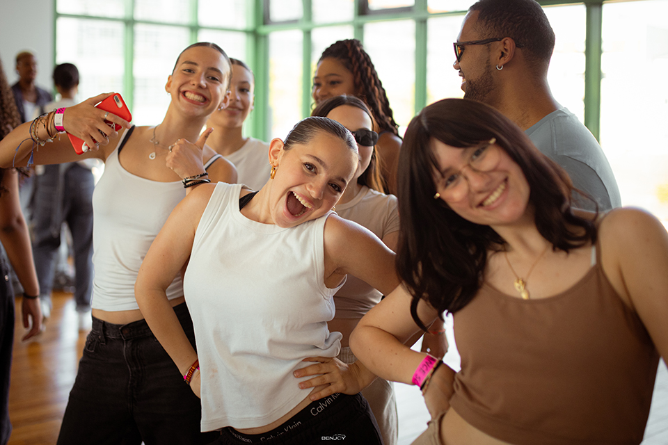 U_DANCE_SCHOOL_LOGES (8)