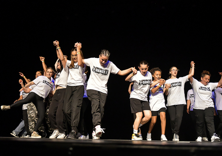 U_DANCE_SCHOOL_MEGACREW (3)