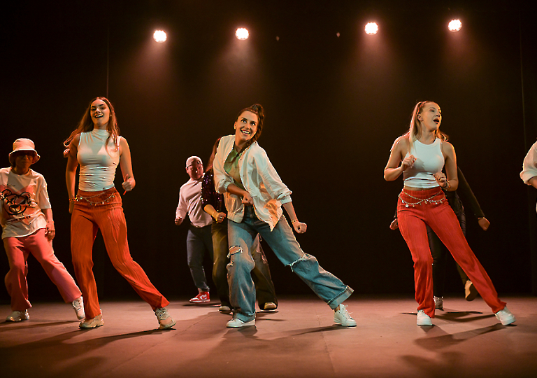 u_dance_school_187