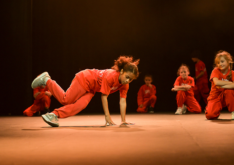 u_dance_school_268