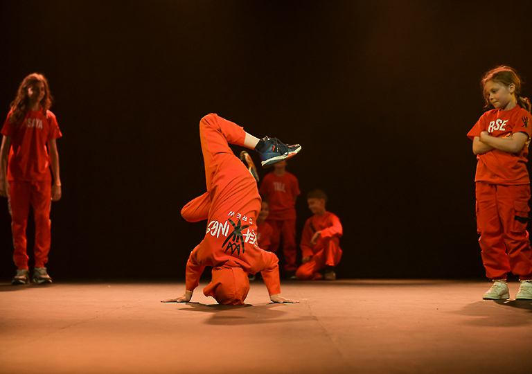 u_dance_school_270