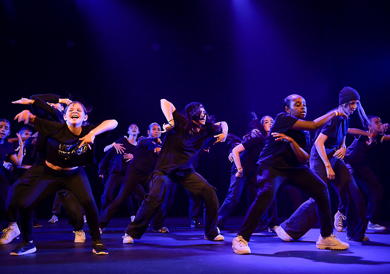 u_dance_school_298