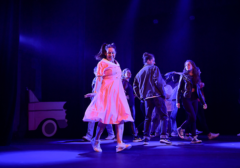 u_dance_school_320