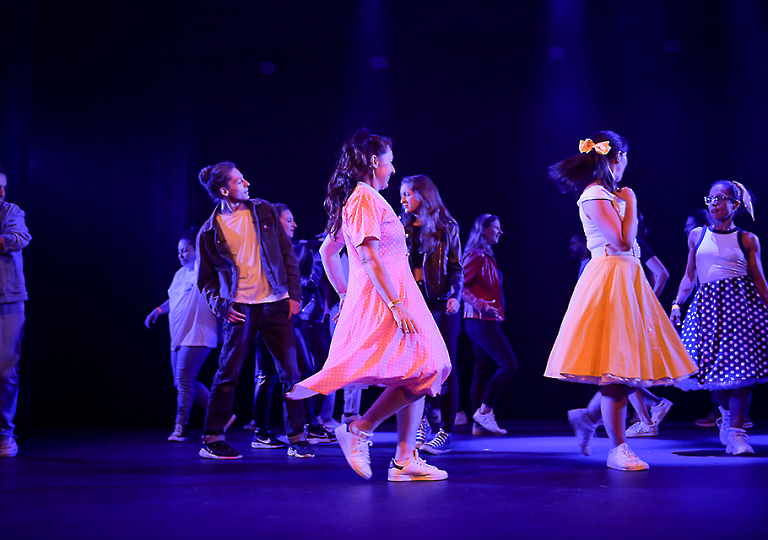 u_dance_school_321