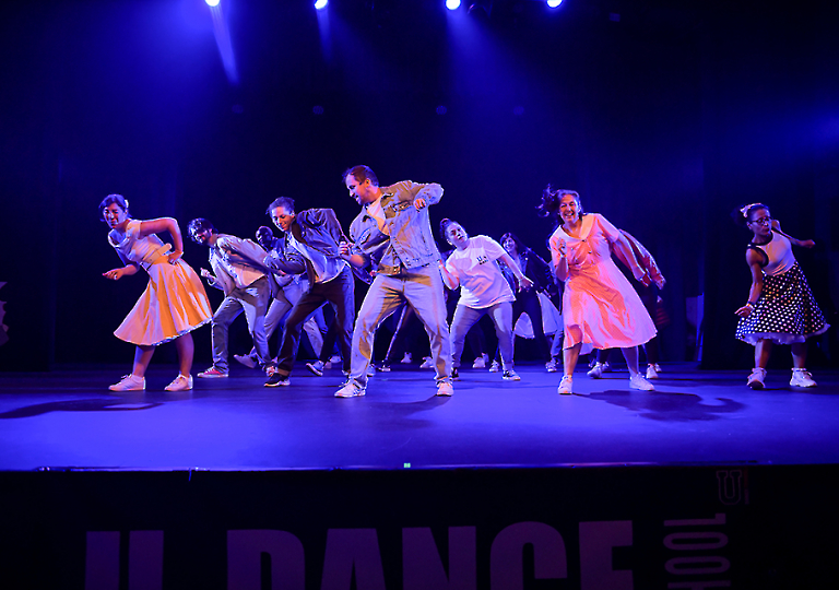 u_dance_school_331