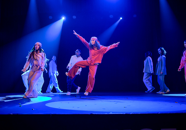 u_dance_school_543