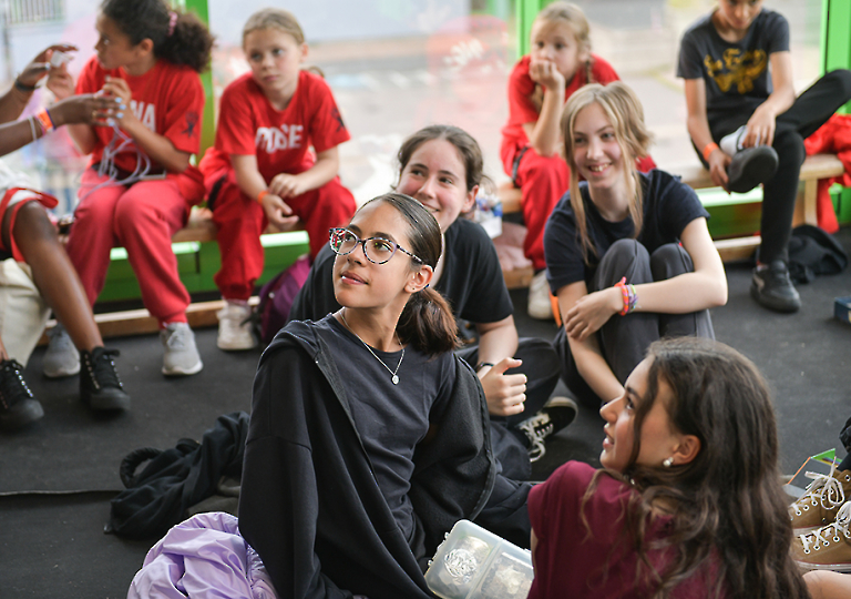 u_dance_school_77